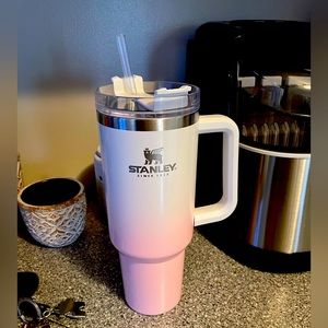 Stanley 40oz tumbler (limited edition color)
